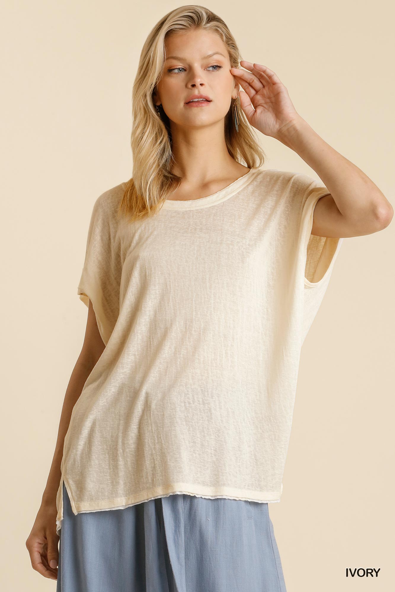 DOLMAN SLEEVE SCOOP NECK TOP